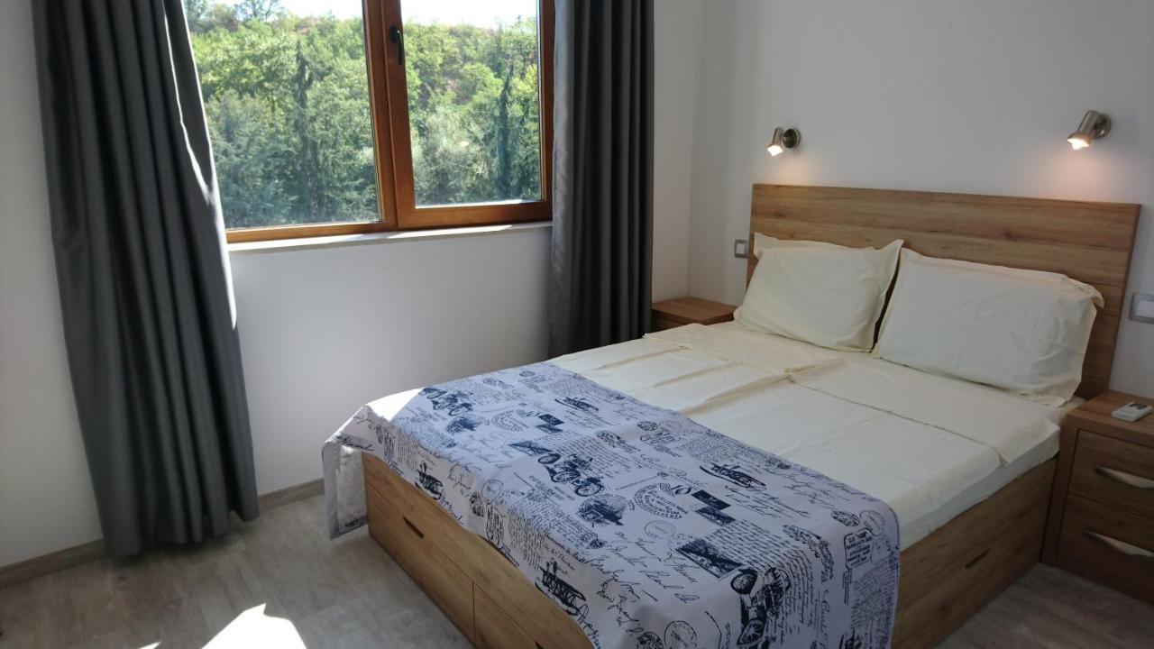 Park Apartments & Rooms Popovi サンダンスキ エクステリア 写真